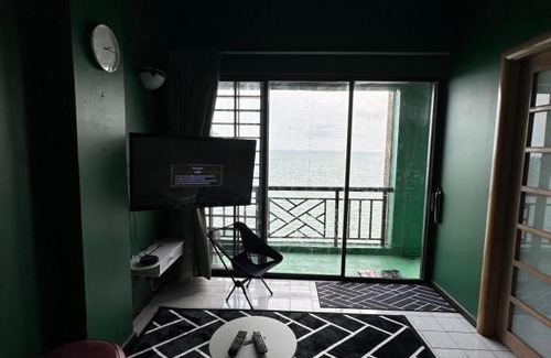 Taman Haji Zainal Apartment | Seaview Paradise Lagoon By Arety (1 Bedroom)