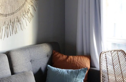 Long Beach Hotel | Seaview Sanctuary: 3 Beautiful Units, Pool! Close to Beard's Hollow View Point