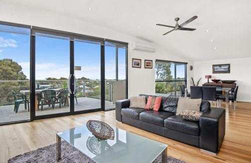 Jan Juc House | Seaview Sanctuary Jan Juc Distant Ocean View