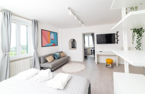 Marini Apartment | Seaview, Two Pools, Sauna & Relax - Suite Dorotea