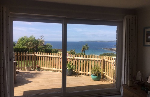 Perranuthnoe House | "SEAWARDS" PERFECT SEASIDE HOLIDAY HOME FOR 4/6 IN PERRANUTHNOE, CORNWALL