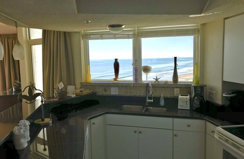 Arcadian Shores Condo | Seawatch Resort-3BR/2BA-End Unit-Dir. Ocean-Gorgeous,-SNOWBIRDSnJan, Feb Deals