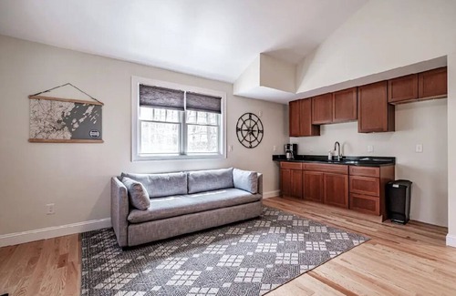 Sebago House | Sebago, newer construction, lake access, AC, 3bd2.5bth, Long Beach neighborhood