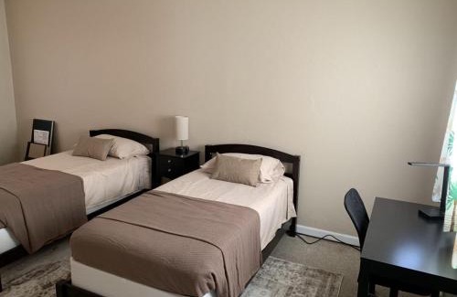 Roseland Hotel | Sebastian Gardens Inn & Suites
