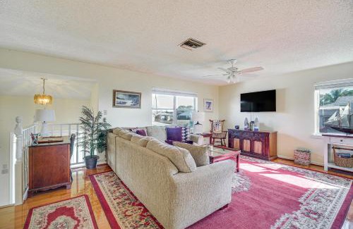 Sebastian Highlands House | Sebastian Home with Large Deck Near Golfing and Beach