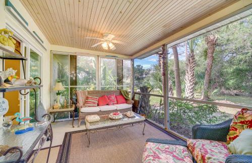 Sebastian Highlands House | Sebastian Home with Screened Lanai 8 Mi to Beach!