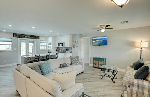 Sebastian Highlands House | Sebastian Serenity - Poolside Home