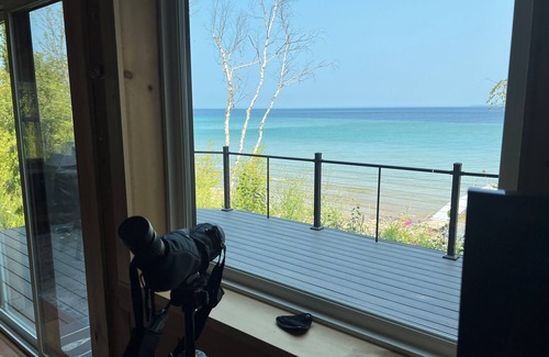 Suttons Bay Cottage | Secluded Bayfront Cottage with Stunning views