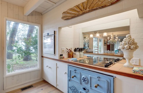 Fernandina Beach House | Secluded Birders Paradise: Fishing Dock & Fire Pit
