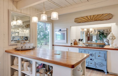 Fernandina Beach House | Secluded Birders Paradise: Fishing Dock & Fire Pit