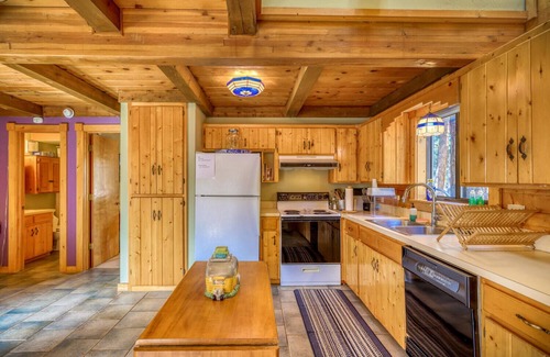 Pagosa Springs Cabin | Secluded Cabin & Bunkhouse Pagosa Springs -4 bedrooms, near it all on 12 acres
