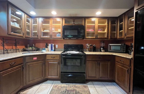 Chalet Village Cabin | Secluded Cabin for 10 in Chalet Village + Hot Tub!
