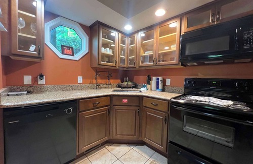 Chalet Village Cabin | Secluded Cabin for 10 in Chalet Village + Hot Tub!
