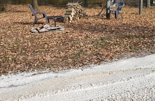 Uniontown Cabin | Secluded cabins with fishing pond on the Mississippi River Hills Wine Trail