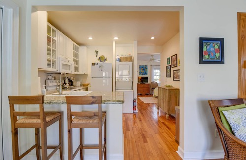 Old Town Condo | Secluded Casa - Spacious Apartment, Overlooks Pool & Garden.