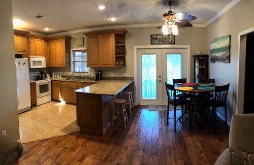 Fort Ogden Cottage | Secluded Cottage Golf Course Community - Indoor Heated Pool & Fitness Center