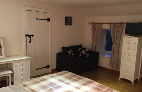 Brough Cottage | Secluded cottage with sea view