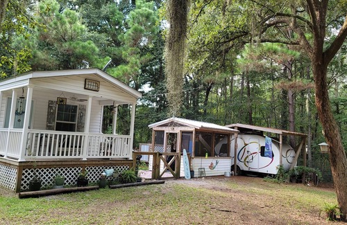 Edisto Island Cottage | Secluded Cozy Cottage on 5 acres 10 minutes from Edisto Beach SC