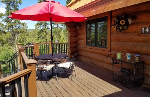 Winter Park Highlands House | Secluded Custom Log Home w Hot Tub - by Winter Park, Granby Ranch & Grand Lake
