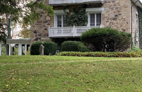 Canandaigua House | Secluded European Style 1810 Mansion minutes to the lake, sleeps 15