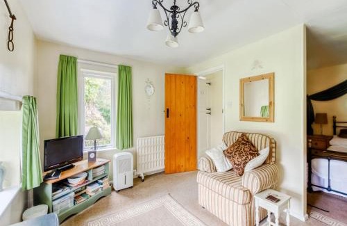 Pennant House | Secluded Holiday Home in Ceredigion with Garden