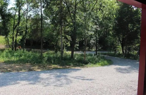 Peebles Cabin | Secluded in Amish Country and peaceful