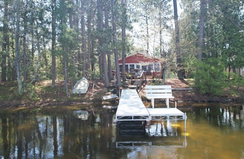 Tomahawk Cottage | Secluded Lakefront Cabin with Private Deck, Lake Views & Firepit - Dog-Friendly