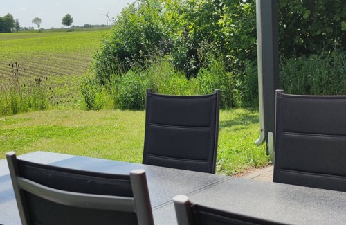 Schnarup-Thumby House | Secluded location, 8pers, vacation home in the middle of fields. NK included