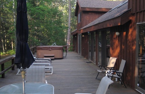 Webb Lake Cabin | Secluded Lodge on Webb Lake - Private Tennis Court, Hot Tub