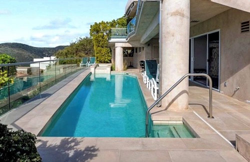 Mystic Hills Apartment | Secluded Luxurious 1bd 2 bth hillside property. Office, Spa and Panoramic view.