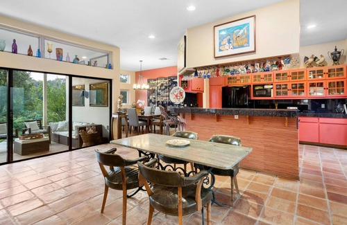 Barton Hills House | Secluded Luxury on Greenbelt Canyon @ Barton Springs & Zilker Park Near Downtown