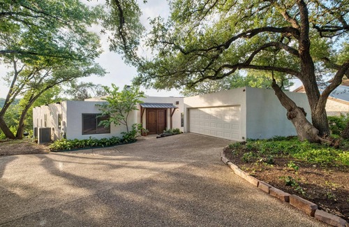Barton Hills House | Secluded Luxury on Greenbelt Canyon @ Barton Springs & Zilker Park Near Downtown
