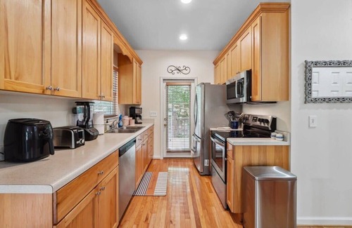 Dahlonega Cabin | Secluded/Mins to Dahlonega/Wineries/Hiking/Slps 6