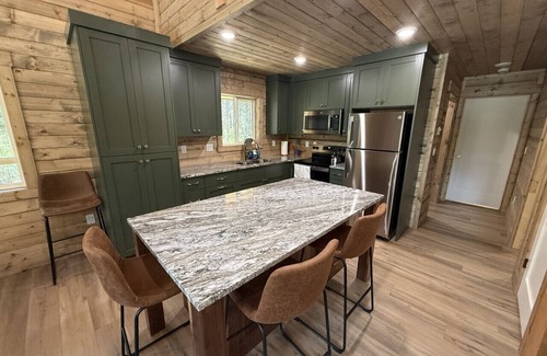 Island Park Cabin | Secluded, Newly Built, Firepit, Deck, BBQ Grill