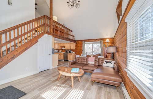 Berkeley Springs Cabin | Secluded Pet-Friendly High-Tech Log Cabin in the Woods