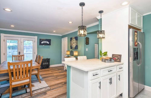 Rossville House | "Secluded Ranch Oasis: Elegance Meets Comfort!" Prvt Parking, WiFi,