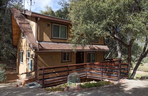 Pine Mountain Club House | Secluded, Romantic Getaway. Perfect for Families Too!