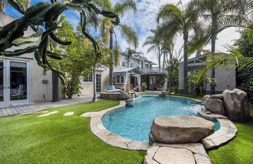 Olde Solana Beach Villa | Secluded Sanctuary & Retreat - Sleeps 11