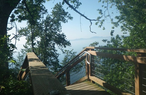 Point Roberts Cottage | Secluded Sea View Cottage By Lily Point Marine Park Beach