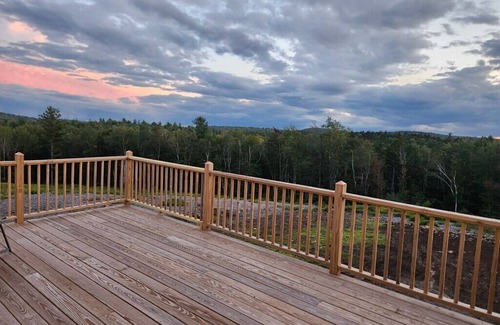 Becket House | Secluded Sophistication in the Berkshires - 40 Acres of Quiet Luxury in Becket.