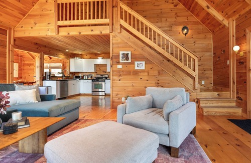 East Chatham House | Secluded w/Deck Views, Hot Tub, & Ping Pong | Hudson in the Berks by AvantStay