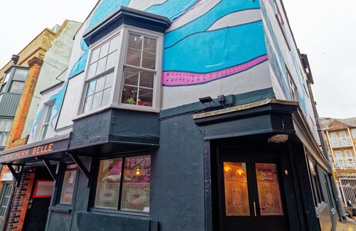 Margate Old Town Apartment | Second Nest Margate Northern Belle