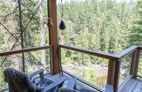 Halfmoon Bay Apartment | Secret Cove Waterfront Suite with Hot Tub