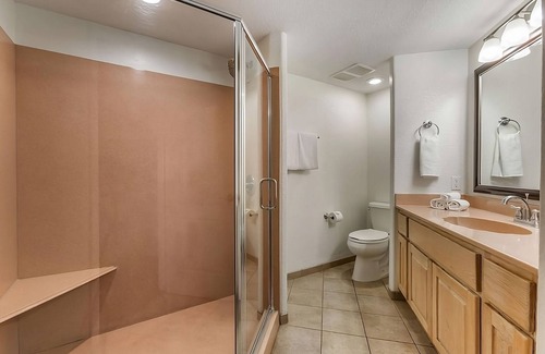 West Sedona Hotel | Sedona's Best-Kept Secret! Outdoor Pool, Free Parking, Full Kitchen!