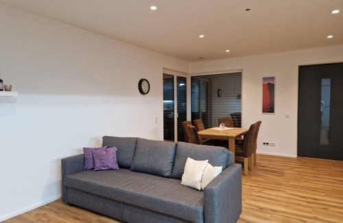 Fischbach Apartment | #SeeliebeFN new, cozy vacation apartment in Friedrichshafen-Fischbach
