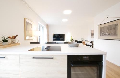 Sassenberg Apartment | Seenah2, privater Garten, Stellplatz, Strandnähe