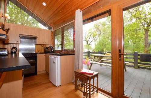 Dallavich House | Seil Log Cabin