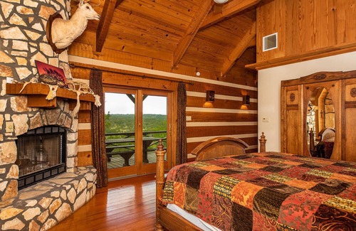 Voca Cabin | Selah Springs Ranch- Large Family Reunion Ranch on the San Saba River- Sleeps 60