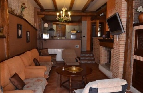 Canalejas de Penafiel Cottage | Self catering El Lagar for 10 people
