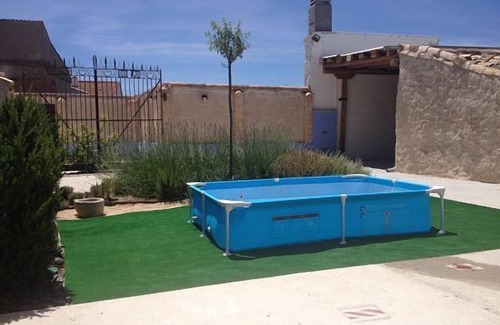Horcajo de Santiago Cottage | Self catering La Alvardana for 12 people